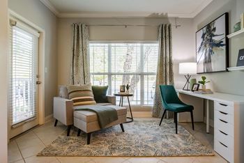 enclave-at-rivergate-living-room